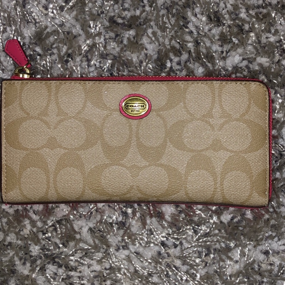 Coach wallet